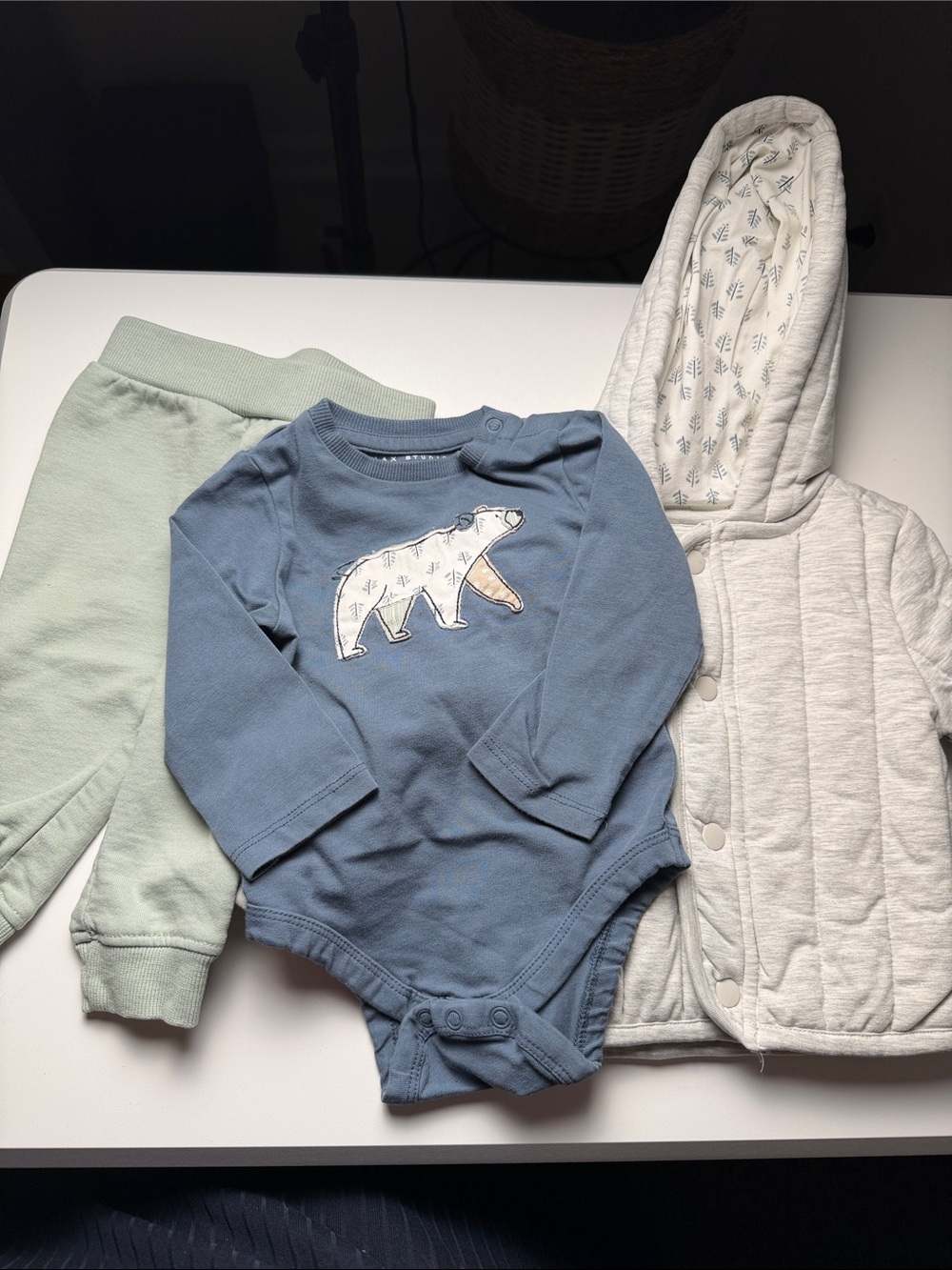 MAX STUDIO Baby 3 Piece Jacket Pants & Bodysuit Bear Size 3-6 months
